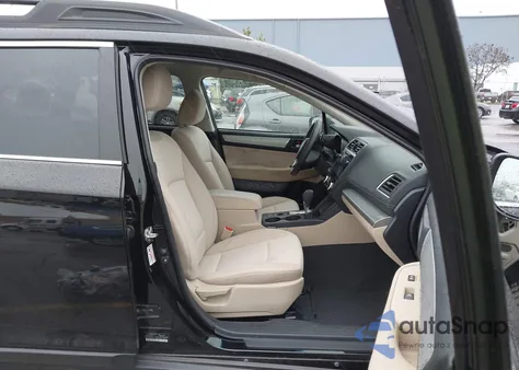 2019 Subaru Outback 2.5I Premium z USA, uszkodzony, nr VIN 4S4BSAHC8K3362579